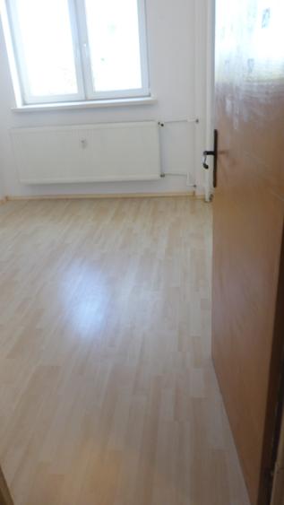 13 Septembrie – Margeanului, apartament decomandat, etaj intermediar
