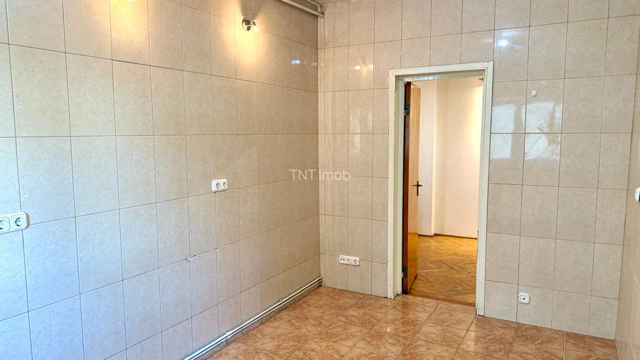 Apartament 4 camere Victoriei, centrala proprie, boxa, garaj, comision 0 ! - 15