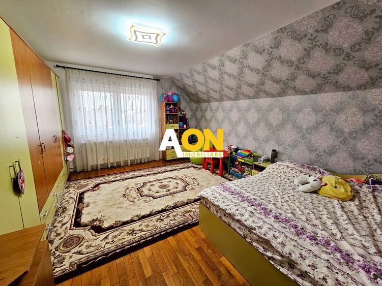 Casa D+P+M, 5 camere, 1254 mp teren, Micesti