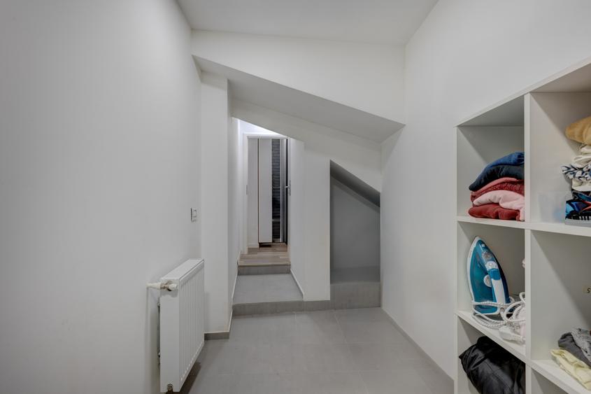 Loft Urban Intrare proprie 64 mp utili |Reconfigurat în 2017 Mobilat Mobexpert
