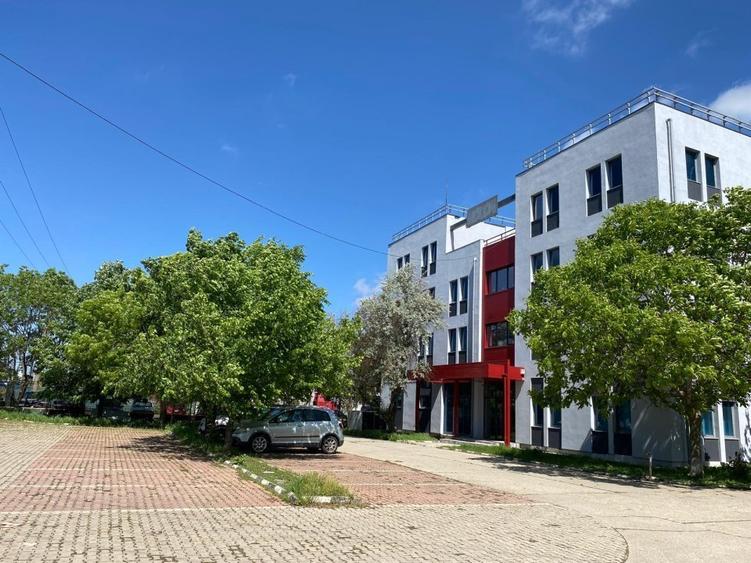 Atomistilor, etaj de inchiriat in cladire de birouri 400 mp!