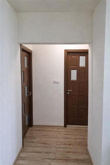 Apartament 2 camere decomandat zona Valea Aurie