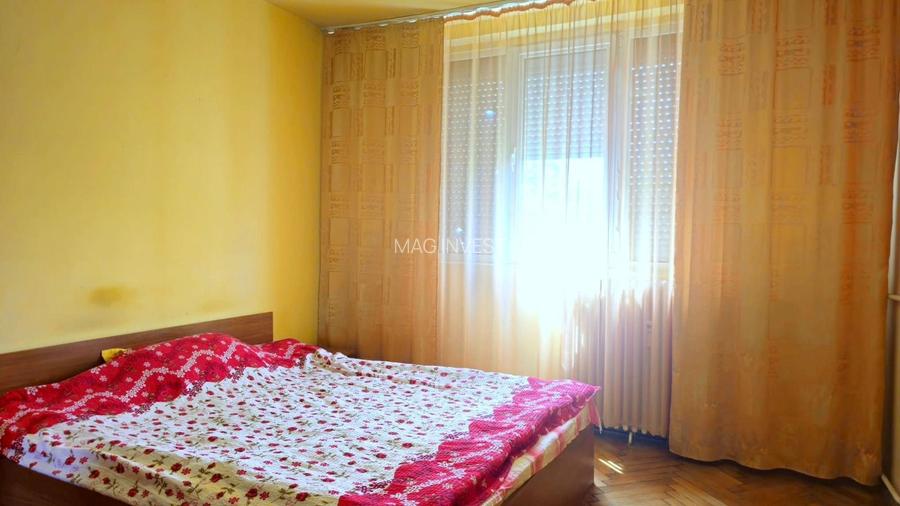 De vanzare apartament cu 3 camere Tiglina 1, etaj intermediar - 4