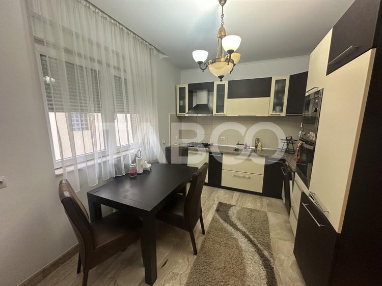 Apartament la vila cu 4 camere si 3 locuri de parcare Turnisor