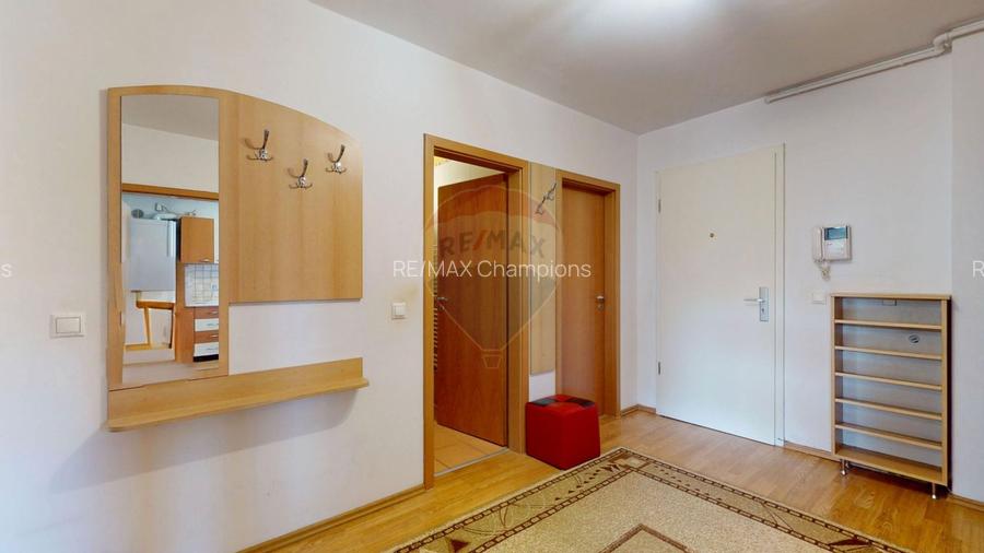 Apartament cu suprafata generoasa de închiriat - 8