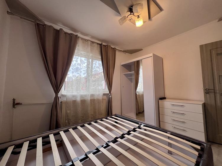 Apartament 2 camere, 43 mp, mobilat/utilat, etaj 4/5 - zona Lipovei