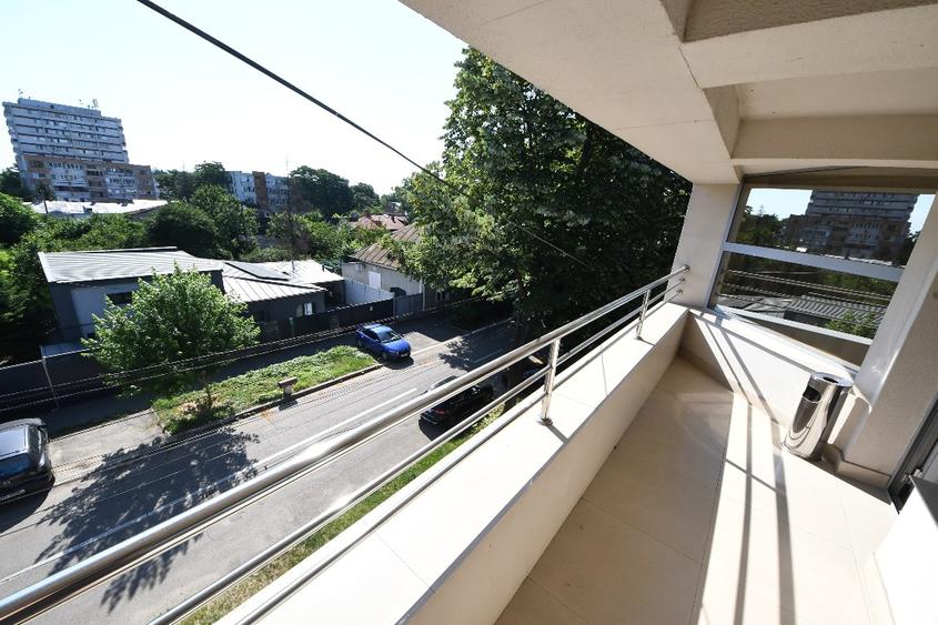 Clădire birouri clasa A de închiriat, 480 mp mobilat, vedere Grădina Publică