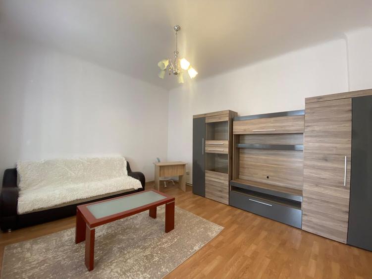 Apartament de inchiriat | 2 camere - Semidecomandat | Marasti