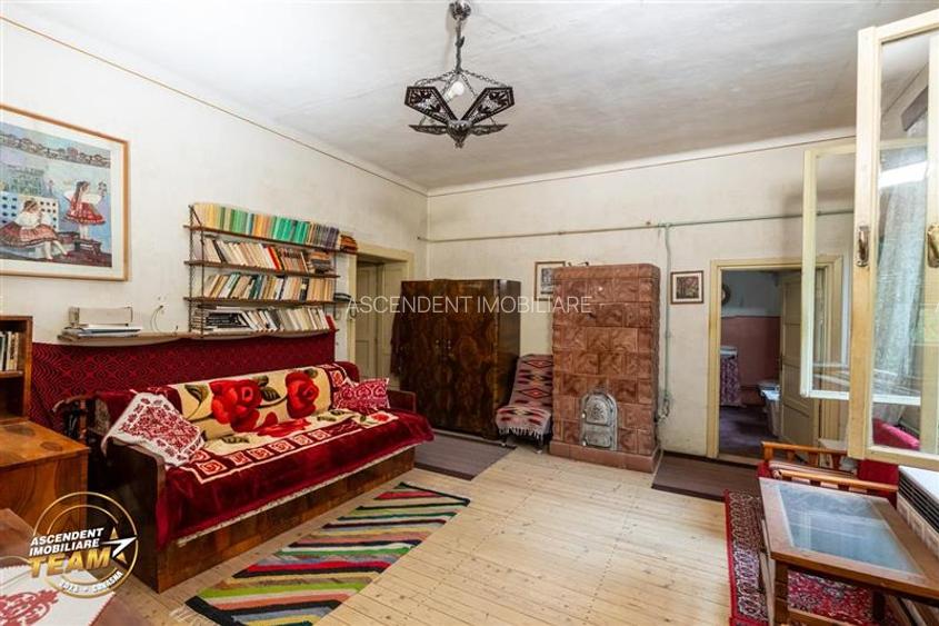 Casa cu istorie,3 camere,potential mansardare,1.840mp teren,in cadru linistit si - 52