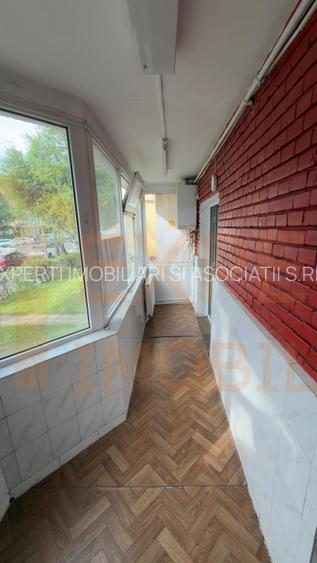 Spatiu comercial situat in zona Inel II - 8
