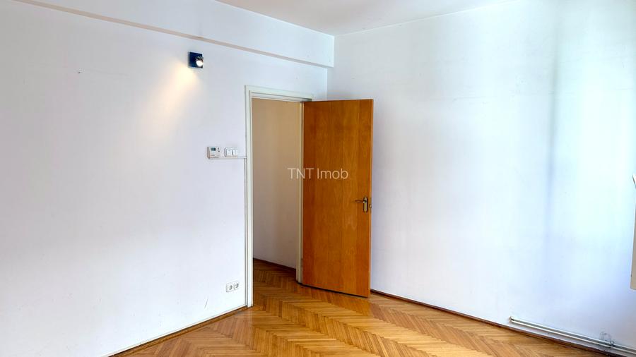 Apartament 4 camere Victoriei, centrala proprie, boxa, garaj, comision 0 ! - 31