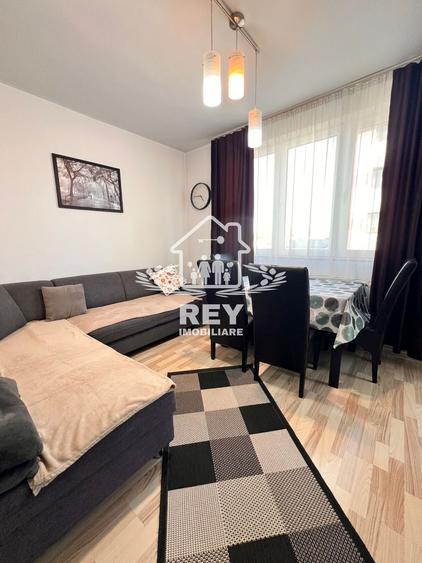 Se vinde apartament 3 camere,etaj 1/Turnișor/Sos. Alba Iulia/Curte Int