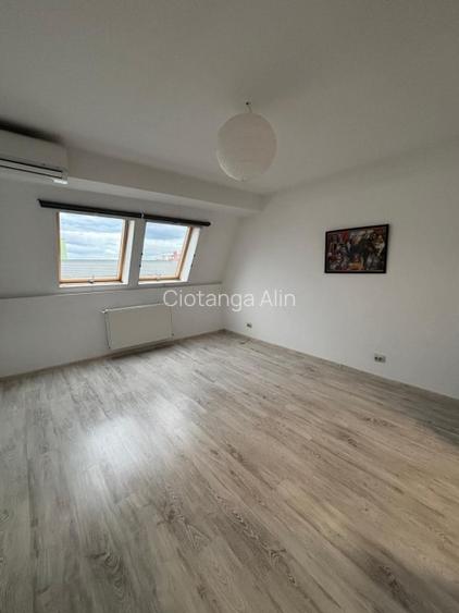 Apartament 3 camere PROPRIETAR / parcare subterană