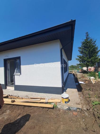 Casa individuala Horlesti, plan parter, 4 camere, 2 bai - 2