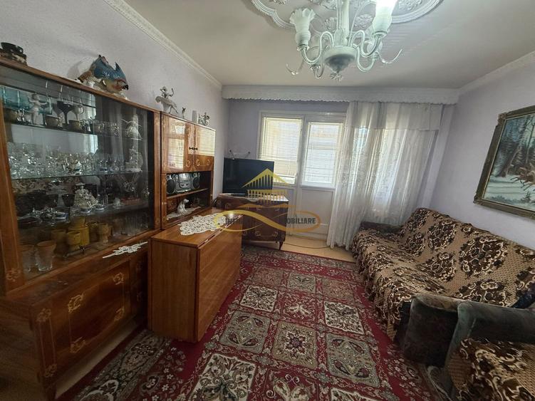 Apartament 2 camere de vanzare in Bacau