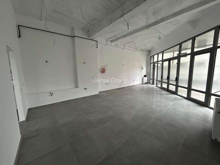 Spatiu Comercial/ Birouri/ Infrumusetare /Malul Rosu /Ploiesti - 4