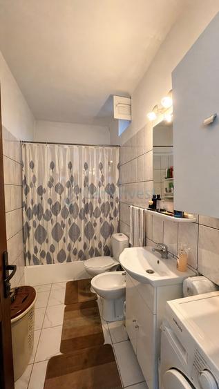Casa cu 4 camere de vanzare in Oradea, zona Dragos Voda