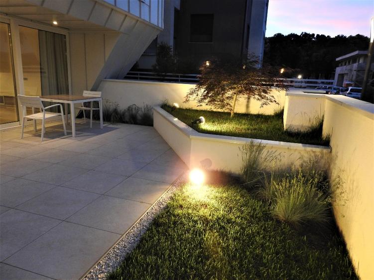 DUPLEX 3 cam cu GRADINA, Erou Iancu Nicolae, 1650 EUR + tva