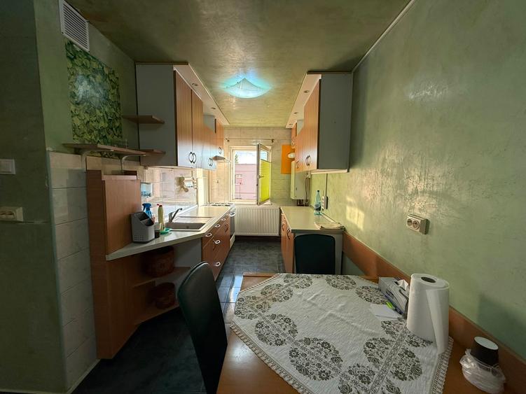 Apartament 2 camere decomandat 51mp utili etaj 3/4