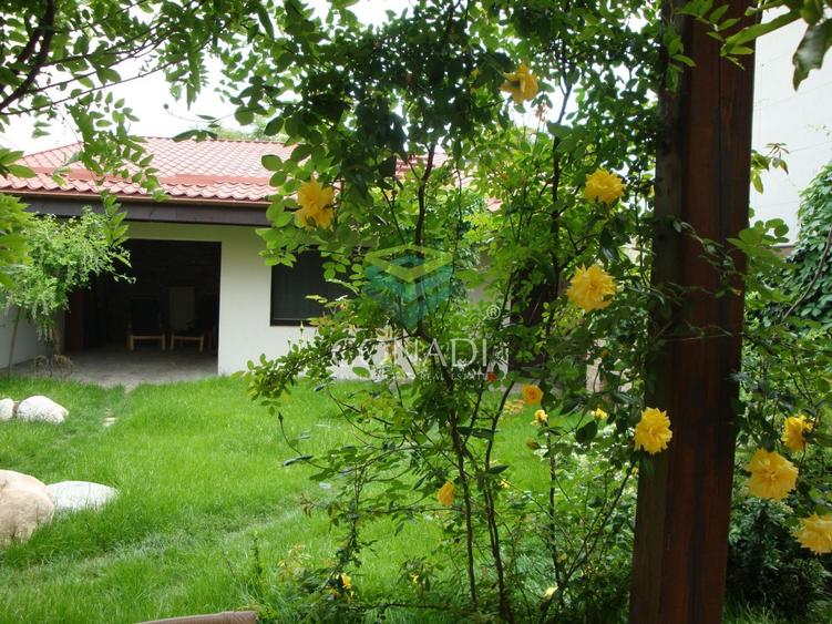 Zona Baneasa, vila speciala de vanzare, 290 mp construiti