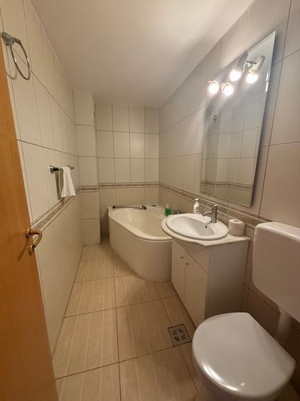 Inchiriere apartament de 3 camere