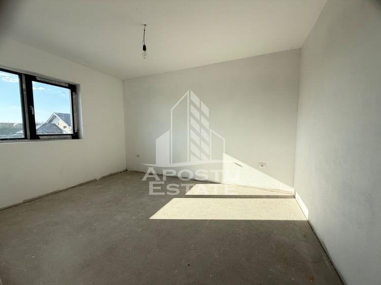 Duplex cu 5 camere, 300 mp teren, de vanzare, la Bazosu Nou