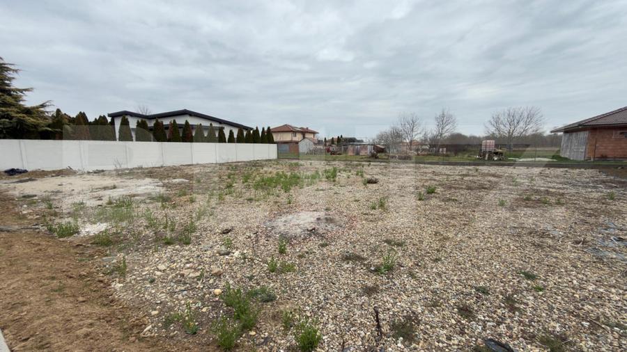 Teren intravilan 750 mp, front 31 m – Zonă premium Titulescu / Dara
