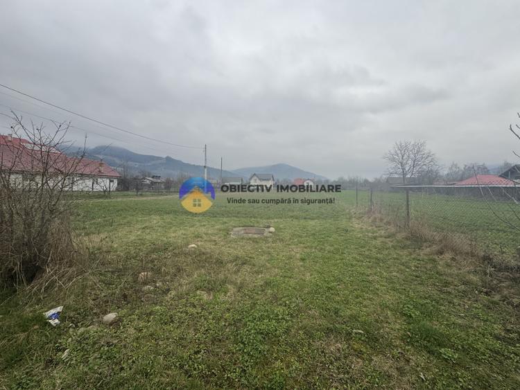 Teren 1200 mp Vadurele ,comuna Alexandru cel Bun , cu utilitati