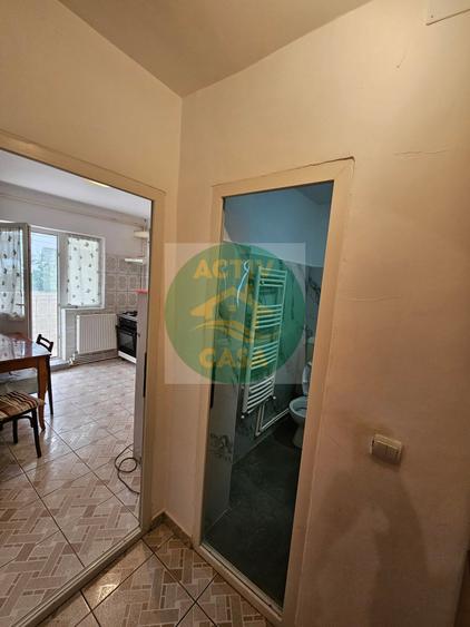 DE VÂNZARE – APARTAMENT 2 CAMERE Zona Piața Mare, Roman Etaj 1