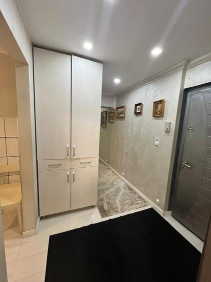 Apartament 3 camere, 80 mp, etaj 3 ,Radauti