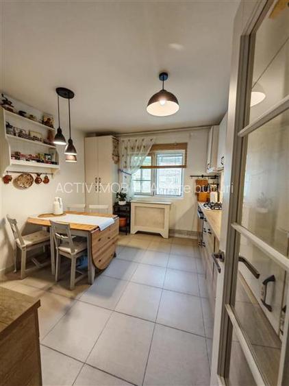 2 camere decomandat - renovat - centrala termica - Tineretului - 3