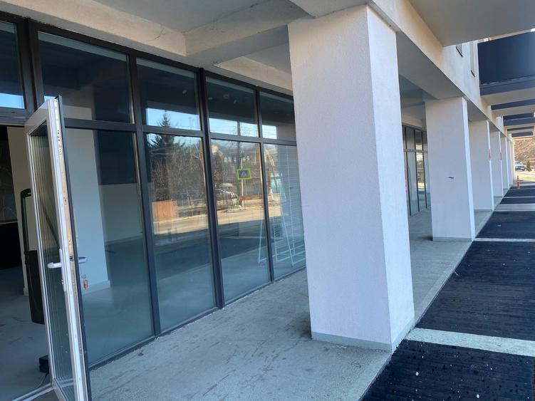 VAND sp.comercial / office direct de la Dezvoltator Comision ZERO Dambul Rotund