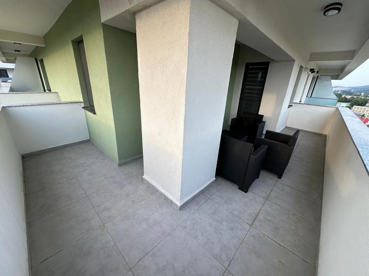 Unirea Towers, Podu Ros, apartament nou, 2 camere, terasa, parcare proprie