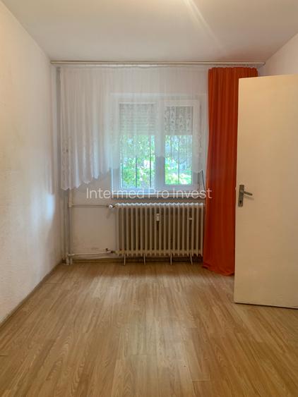 Km4/5-piata-Apatt 2 cam cf 2 p/4 liber boxă preț 60.000 euro - 2