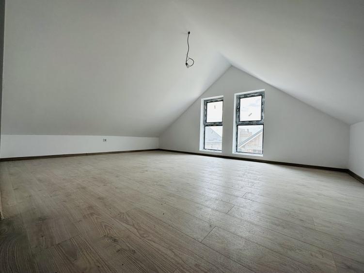 Vila individuala, 4 camere Strada Asfaltata - Comuna Berceni