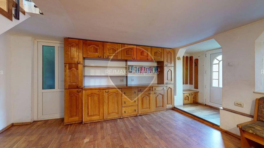Comision 0% | Casă individuală de vânzare | 5 camere | Cristian - 8