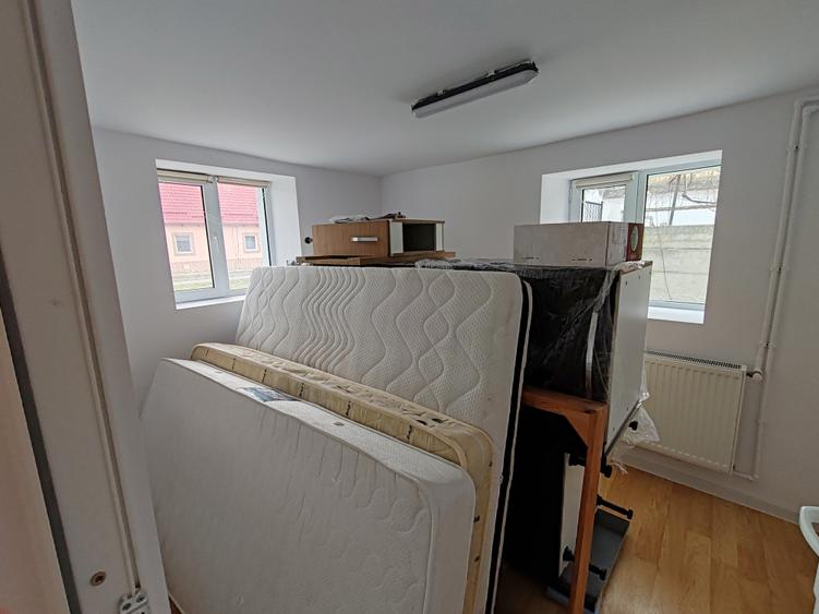 Casa 8 camere pretabila sediu firma GHIMBAV