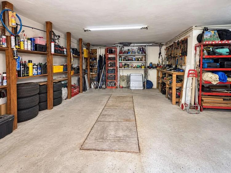 Vilă D+P+M de vânzare Bucium Iași – 186 mp utili, garaj, 2 bucătării, teren 300 mp – 176.000 €