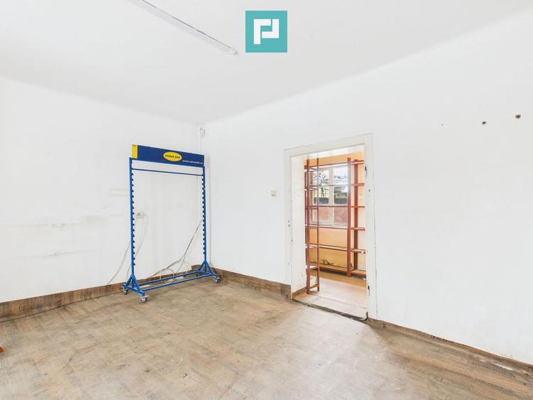 Spațiu central cu vad comercial