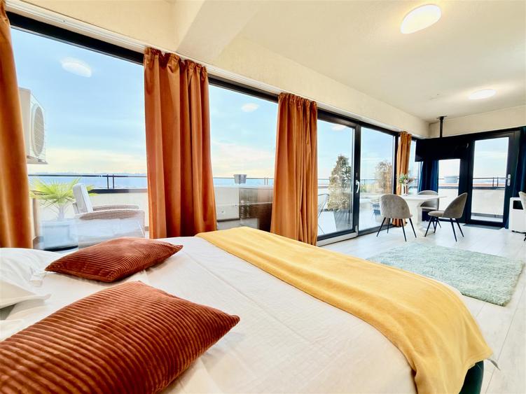Apartament 3 camere tip penthouse Petru-Poni