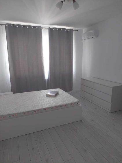Inchiriere garsoniera mobilata si utilata Regie Residence etaj 7