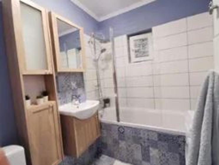 Tineretului METROU PARC, p/4,amenajat,mobilat,utilat complet,AC,geam baie.