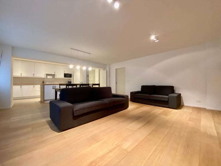 Apartament mobilat - utilat la cheie, premium, 3 camere – Calea București
