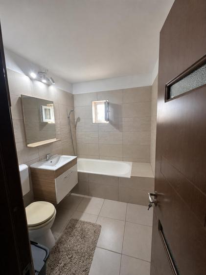 Reducere de pret, Apartament 3 camere, 2 bai, 2 balcoane Craiovita Noua