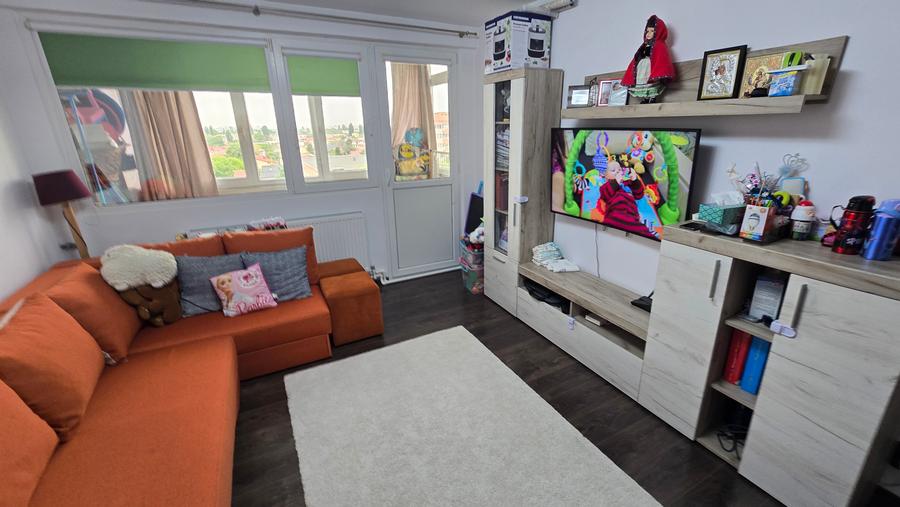 Berceni/Giurgiului/Ap Două camere decomandat, Centrala termica,renovat,totul nou