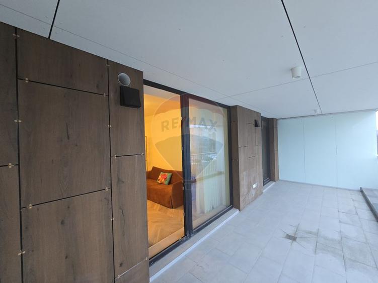 Apartament de lux, cu loc de parcare, langa Universitate