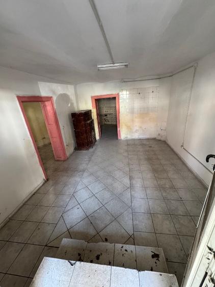 Casa zona centrala cu spatiu comercial