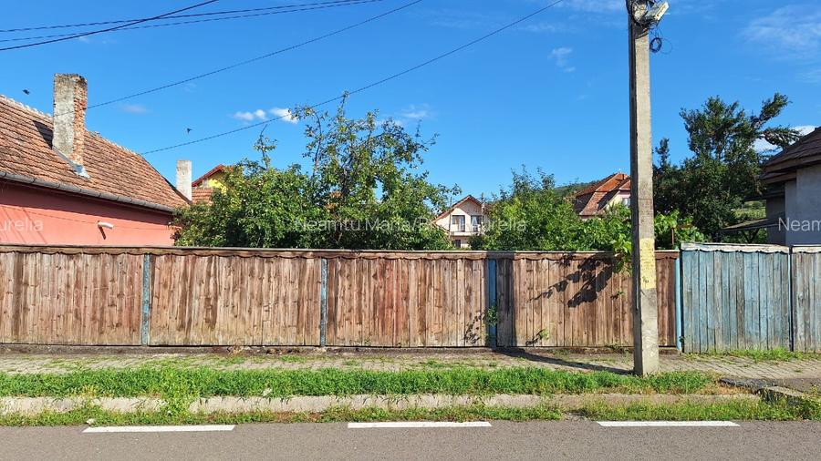Casă cu grădină generoasă, ideală pentru renovare și personalizare - 2