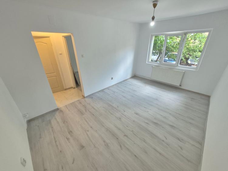 2 Cam--Sagului-5 Min de Centru--Parter-Renovat-Centrala-- 42MP-78.500 Euro !Neg