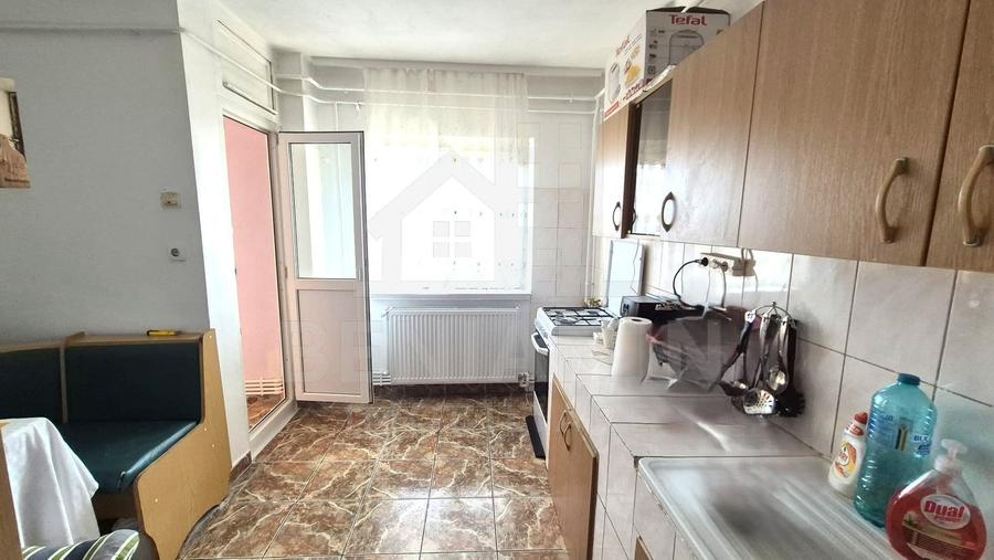 3 camere decomandat-73MP- Centrala Termica-Aer Conditionat-Mcdonalds